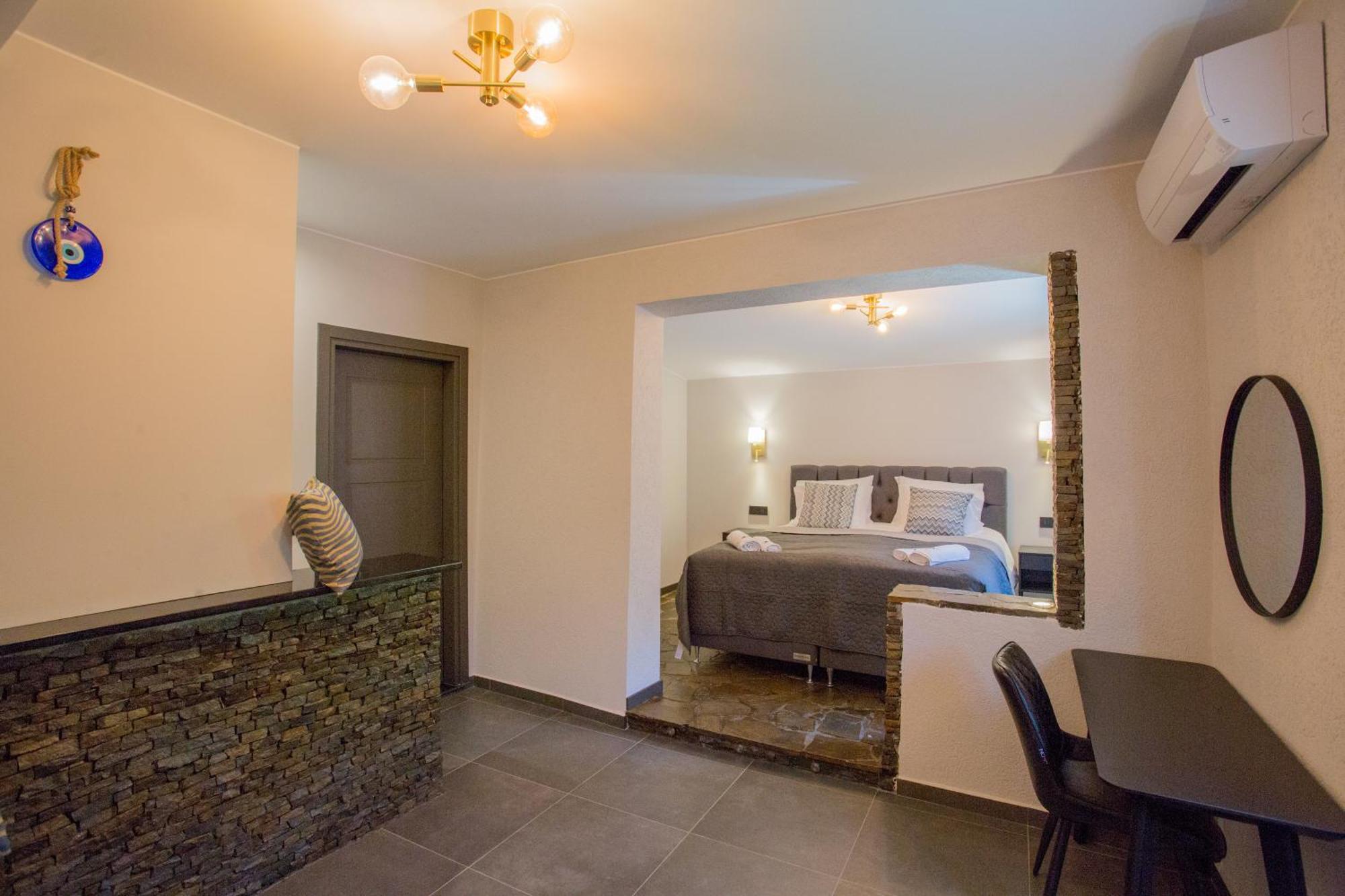 Hotel River House Boutique 4*