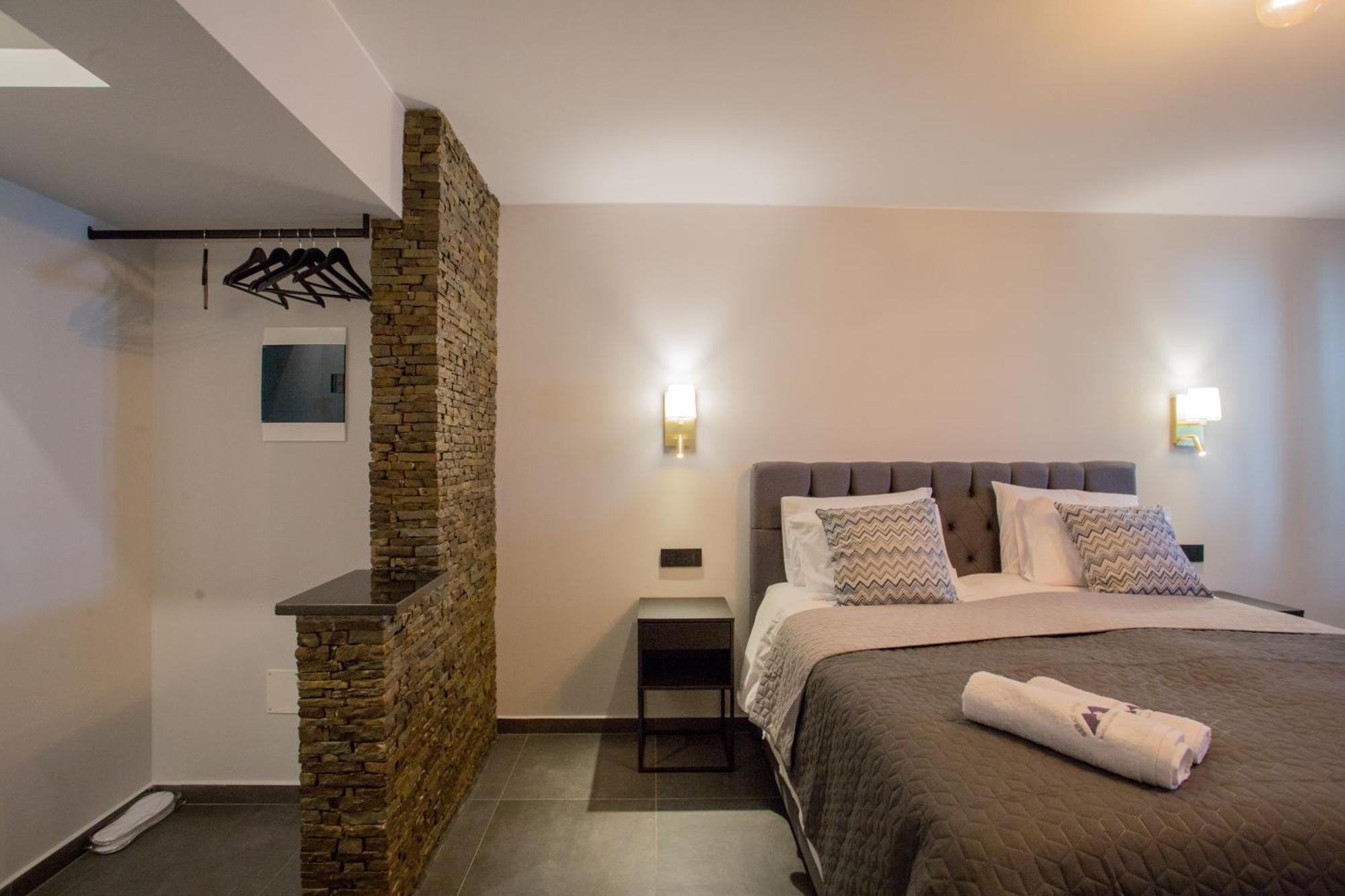 River House Boutique 4*