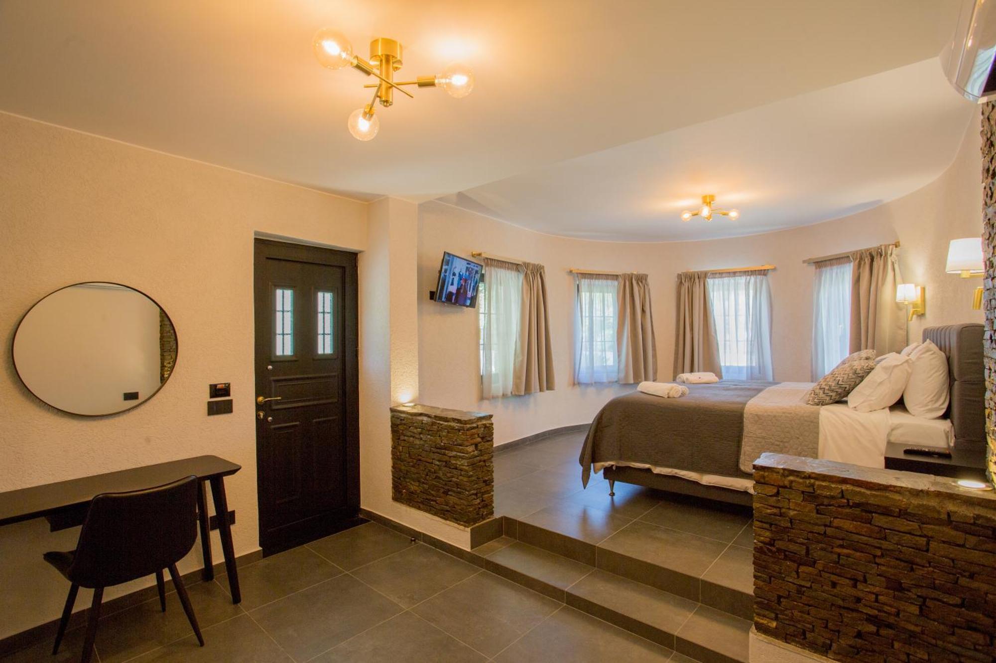 River House Boutique 4*